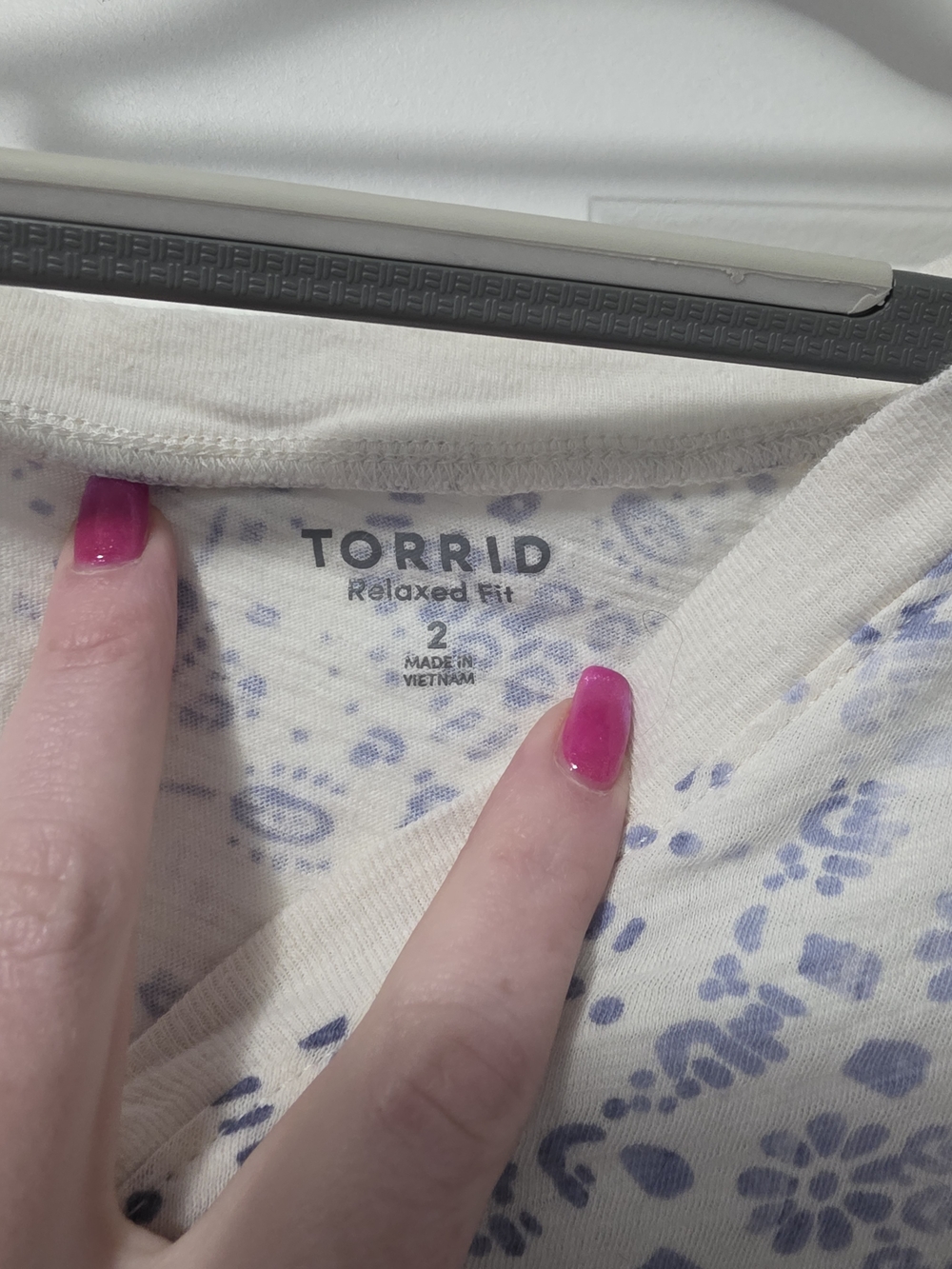 torrid White V-Neck Tee with Blue Medallion Pattern - Picture 2 of 3